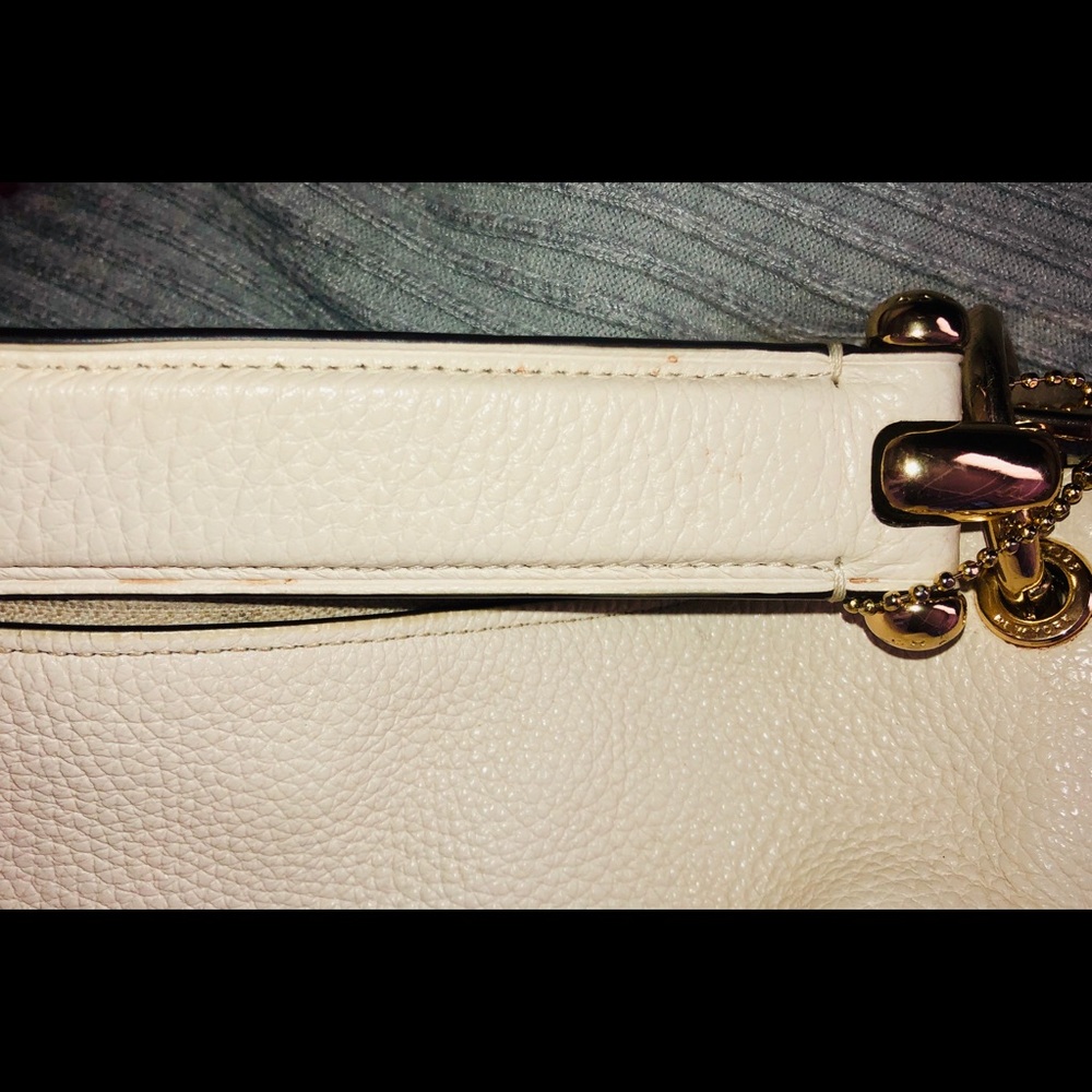 Handbag - Picture 8 of 8
